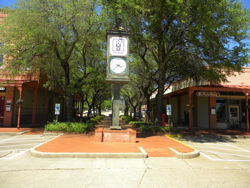 Lancaster, TX